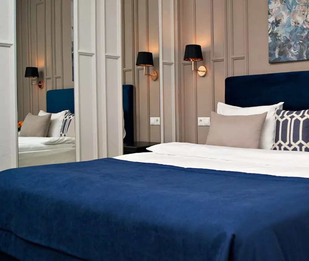 هتل هیتروکا